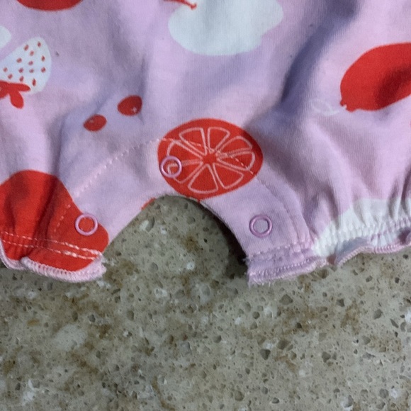 NWOT Tucker + Tate Flutter Romper Size 3 Months - Picture 2 of 7